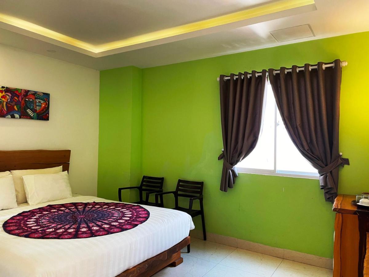 บูทิก โฮเต็ล ลาวิลลา Hotel ญาจาง ภายนอก รูปภาพ