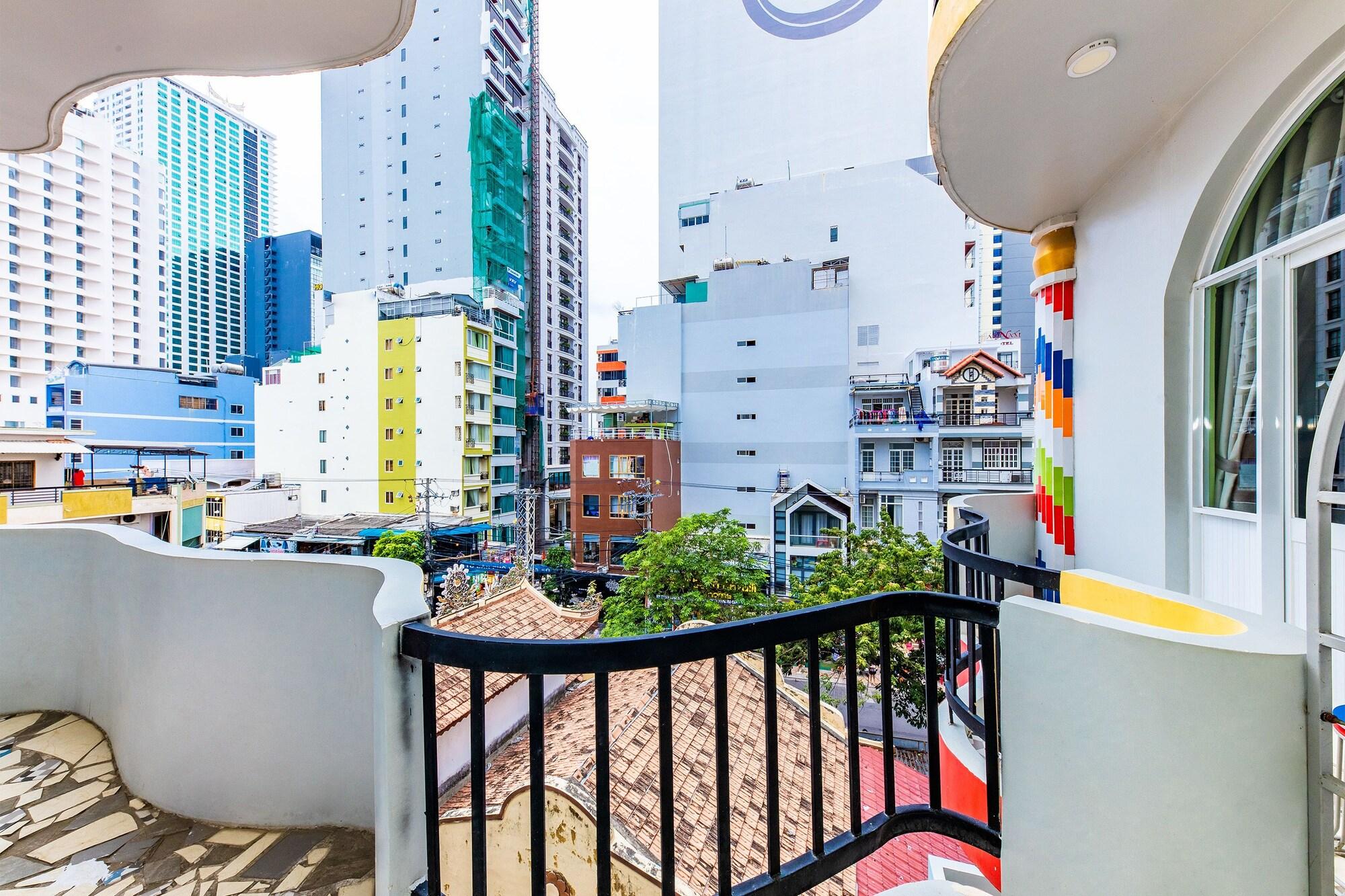 บูทิก โฮเต็ล ลาวิลลา Hotel ญาจาง ภายนอก รูปภาพ
